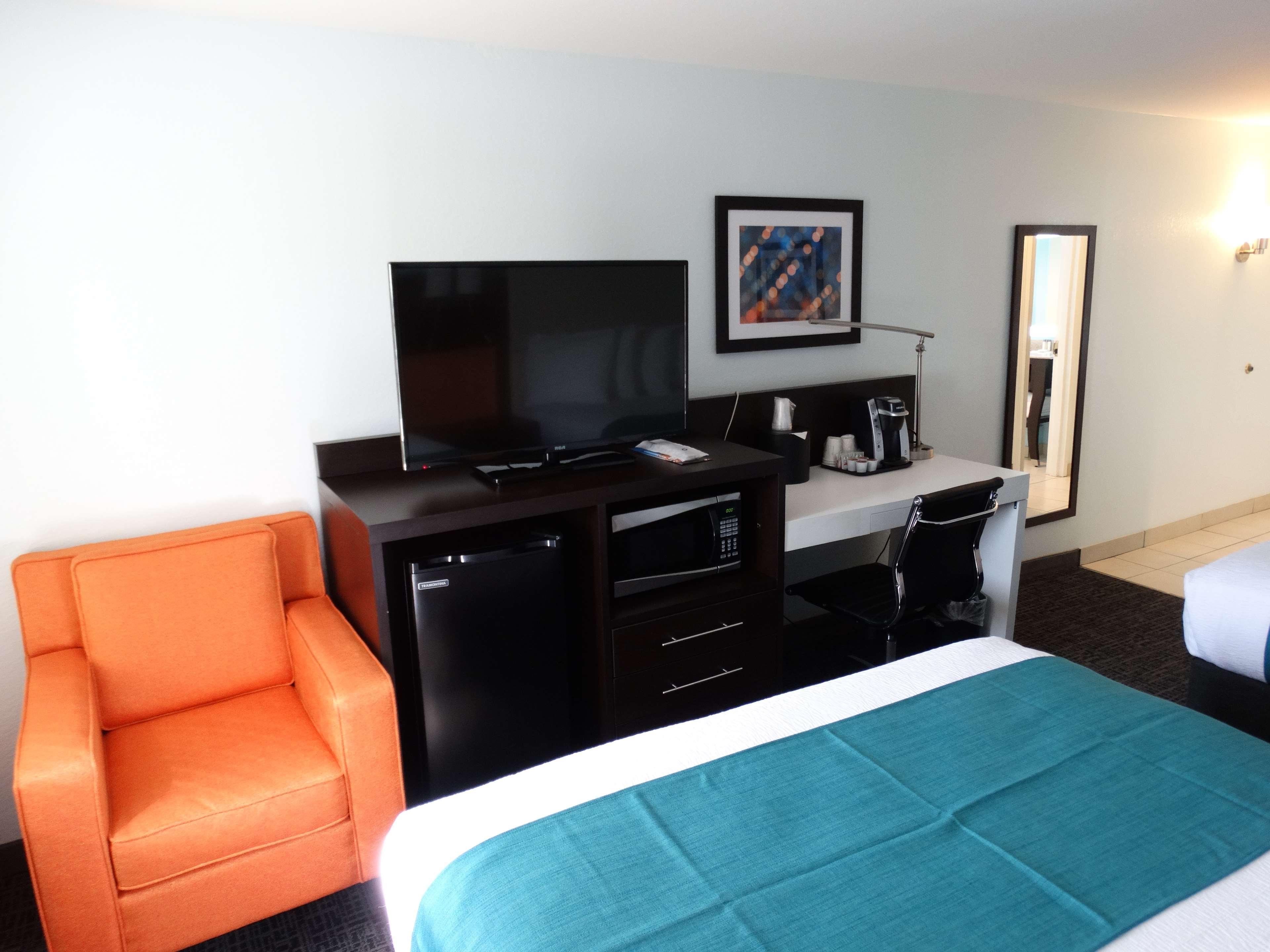 Best Western Plus Orlando Lake Buena Vista South Inn & Suites Kissimmee Bagian luar foto