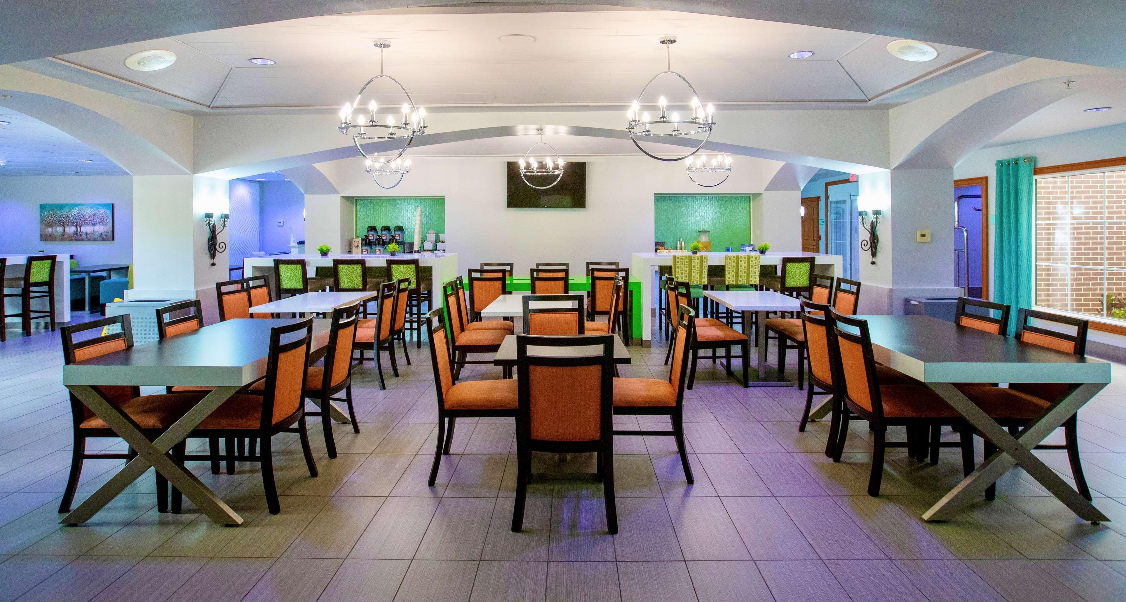Best Western Plus Orlando Lake Buena Vista South Inn & Suites Kissimmee Bagian luar foto