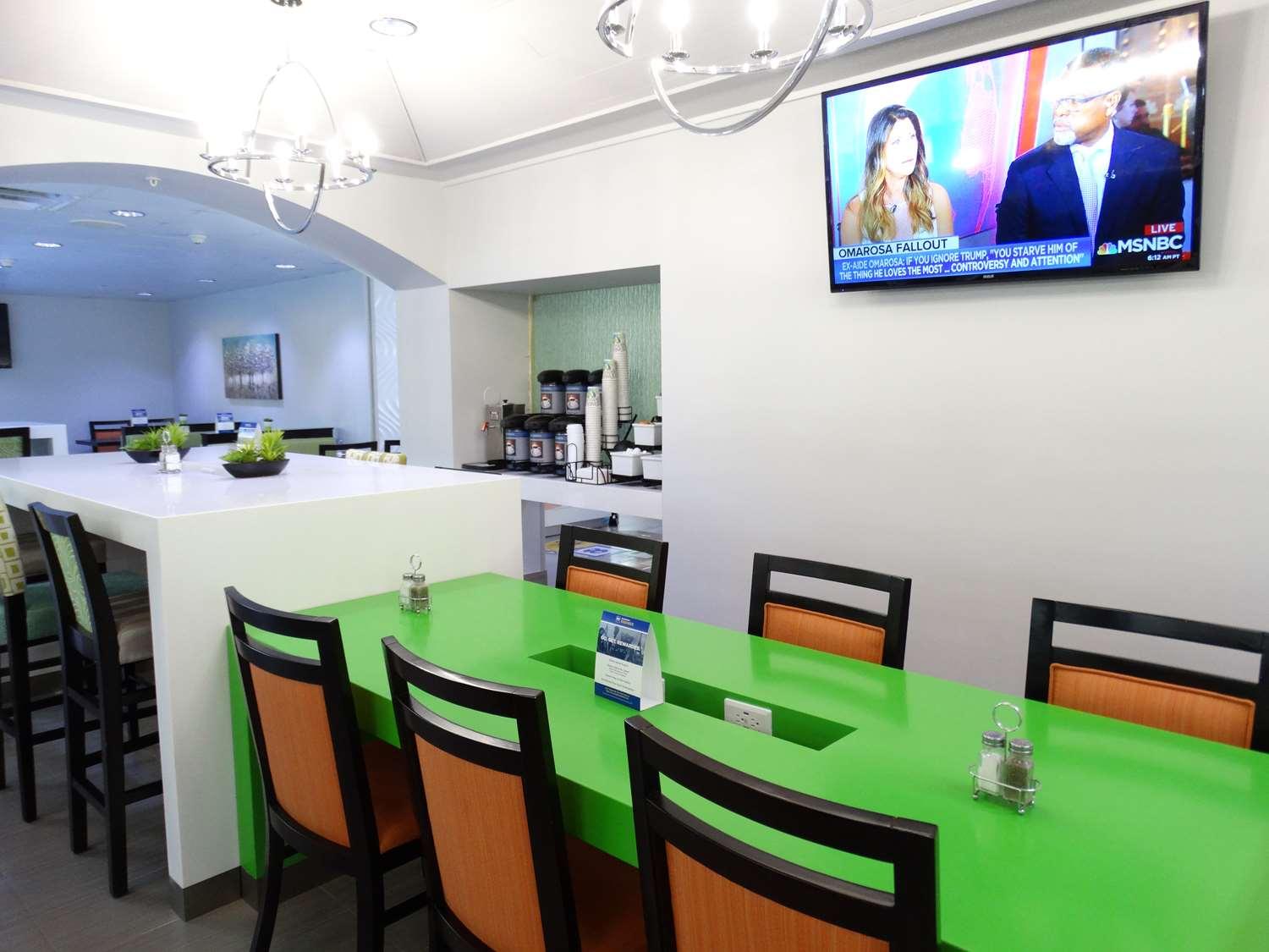Best Western Plus Orlando Lake Buena Vista South Inn & Suites Kissimmee Bagian luar foto